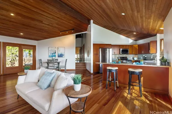 4952 Mana PL, Honolulu, HI 96816