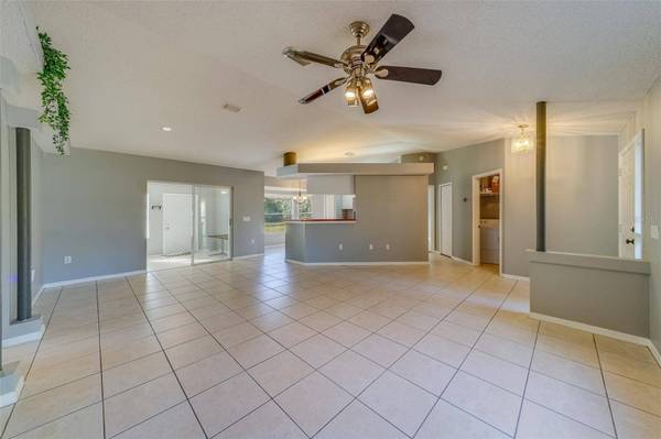 14140 OAKWOOD DR, Hudson, FL 34669