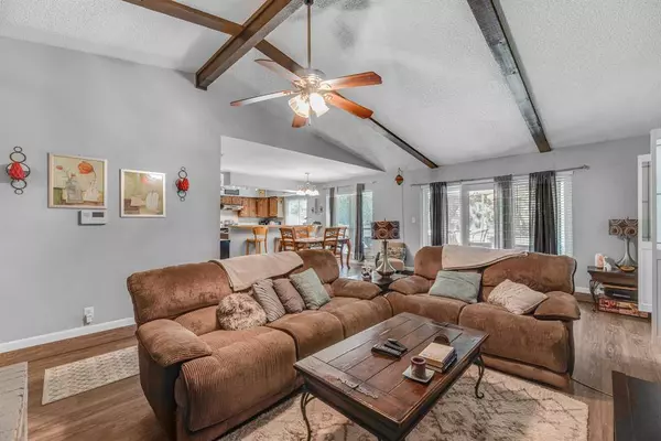 3925 Raywood Drive, Grand Prairie, TX 75052