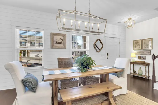 413 Snowy Plover Ln, Summerville, SC 29486