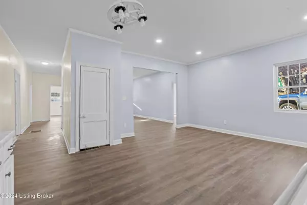 118 Graefenburg Rd, Waddy, KY 40076