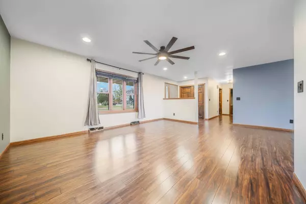 705 OAK ST, Winneconne, WI 54986