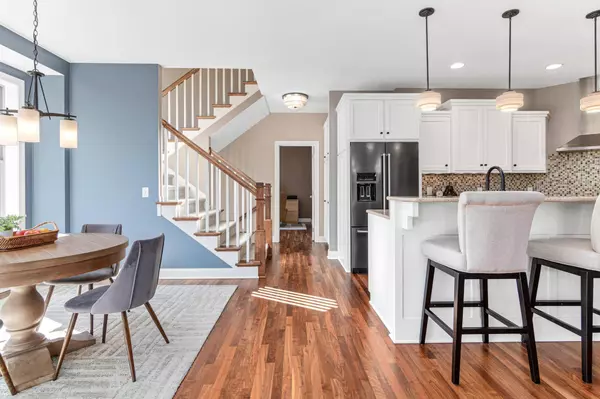 9469 183rd CT W, Lakeville, MN 55044