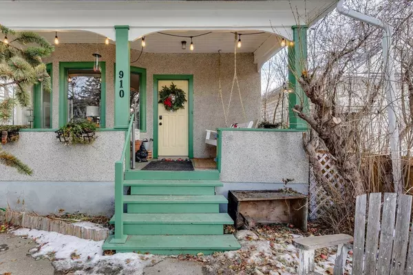 910 5 ST NW, Calgary, AB T2N1R2