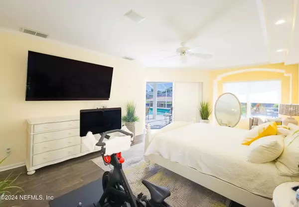 11 COLLINGVILLE CT, Palm Coast, FL 32137