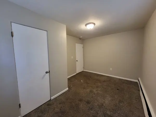 3505 N Lewis Avenue, Waukegan, IL 60087