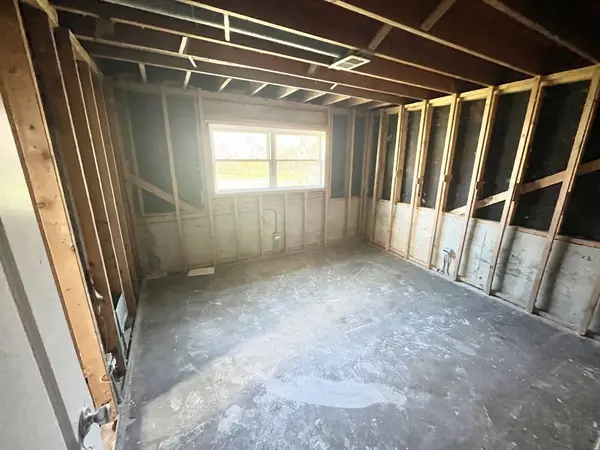 15139 Le Claire Avenue, Oak Forest, IL 60452