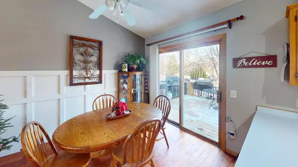 8345 Grace CT, Victoria, MN 55386