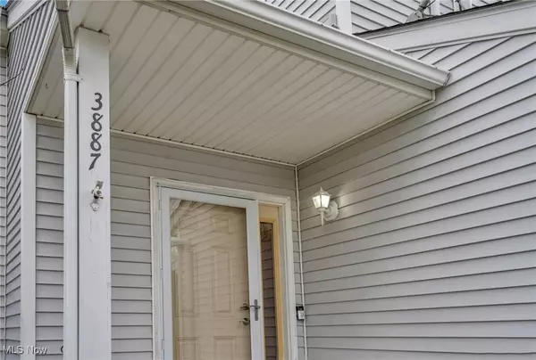 3887 Reeves LN, Medina, OH 44256