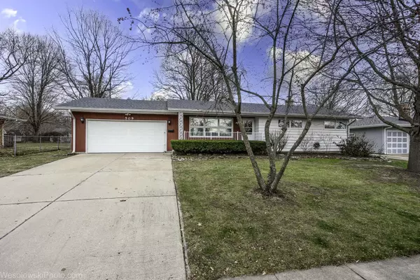 509 Summit Street, Algonquin, IL 60102