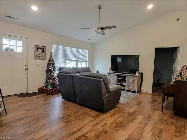 2512 Caudle ST, Germanton, NC 27019