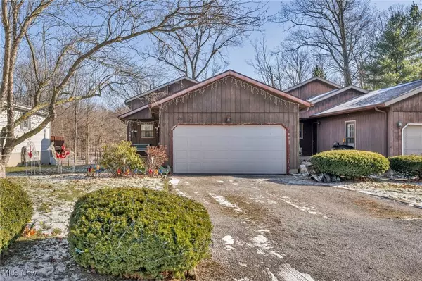 596 Oakwood DR ##1, Lodi, OH 44254