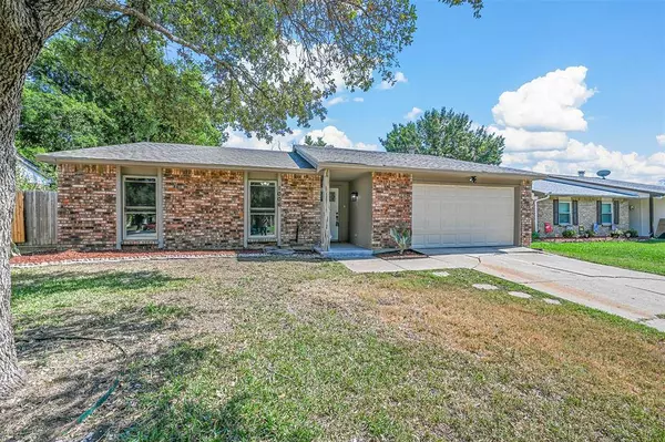 1006 Fort Worth Street, Mansfield, TX 76063