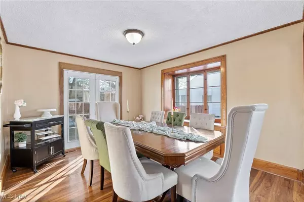 2500 Graham AVE, Akron, OH 44312