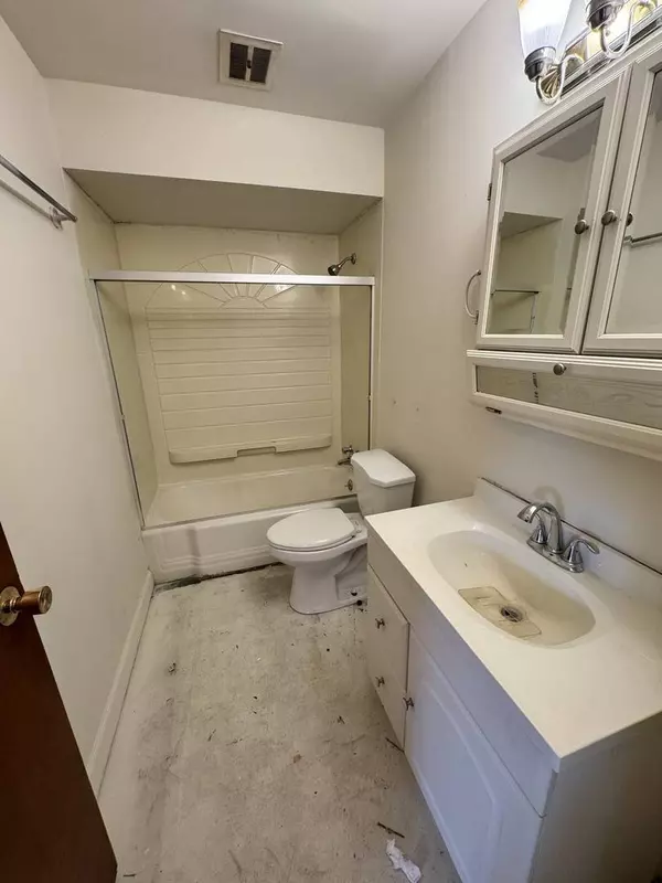 1272 Burnham Avenue, Calumet City, IL 60409