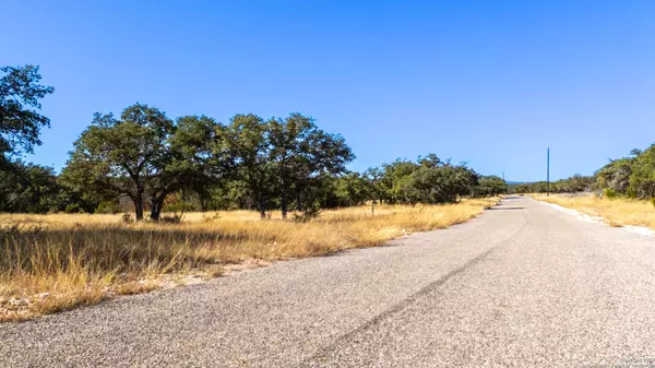 428 Lester Lane, Junction, TX 76849