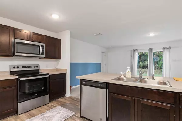 2288 BARRISTER ST, North Port, FL 34288