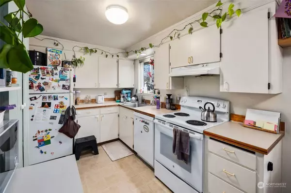 2039 NW 61st ST, Seattle, WA 98107