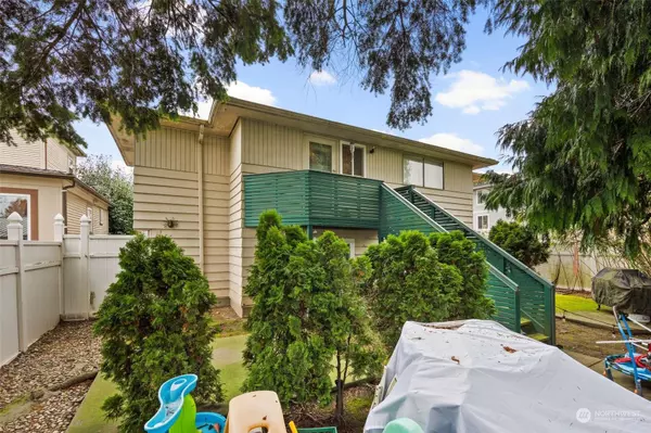 2039 NW 61st ST, Seattle, WA 98107