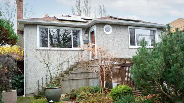 3110 Balfour Ave, Victoria, BC V9A 1S1