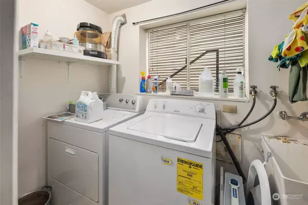 2039 NW 61st ST, Seattle, WA 98107