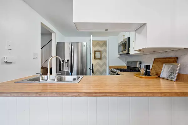 14 COUR MONNET, Palos Hills, IL 60465