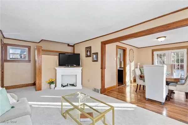 2500 Graham AVE, Akron, OH 44312