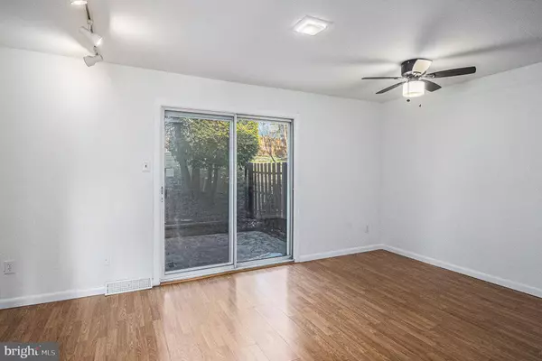 1158 BAYLESS PL #CONDO J-2, Norristown, PA 19403