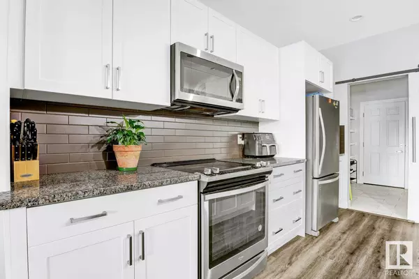 20722 99A AV NW, Edmonton, AB T5T 3M9