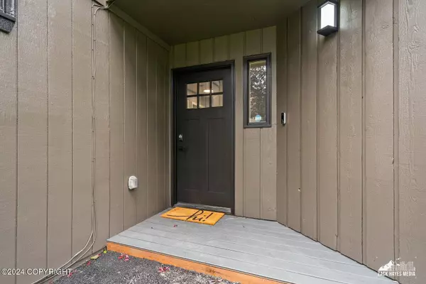 9912 Reliance DR, Anchorage, AK 99507