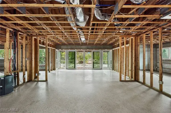 690 Purdy DR, Sanibel, FL 33957