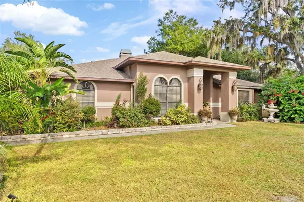 1102 BERKLEY LN, Winter Haven, FL 33880