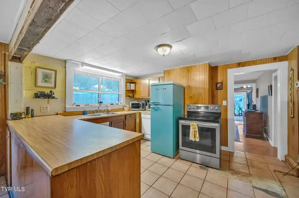 146 Luttrell ST, Erwin, TN 37650