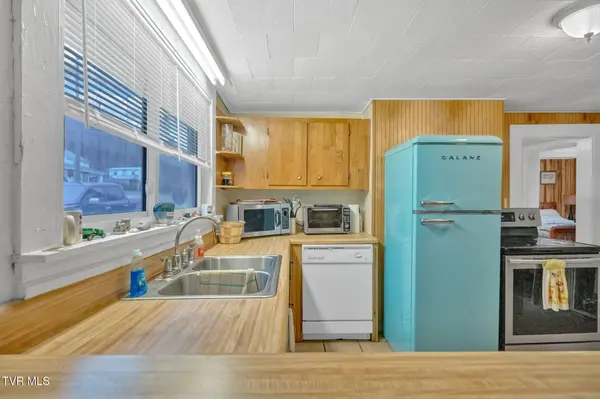 146 Luttrell ST, Erwin, TN 37650