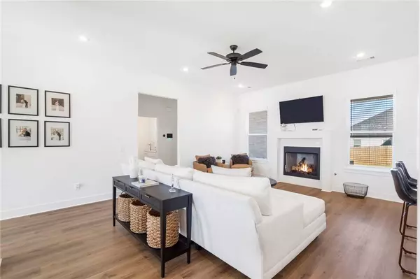 5922 Lavender Ave, Springdale, AR 72762