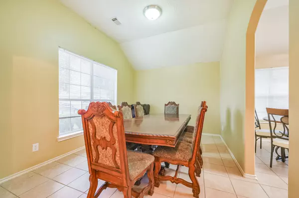 2803 Eros Ln_Dining Room