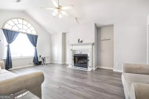 100 Hackamore LN, Warner Robins, GA 31088