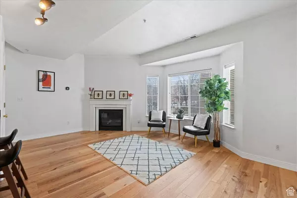 379 E 600 S #9, Salt Lake City, UT 84111