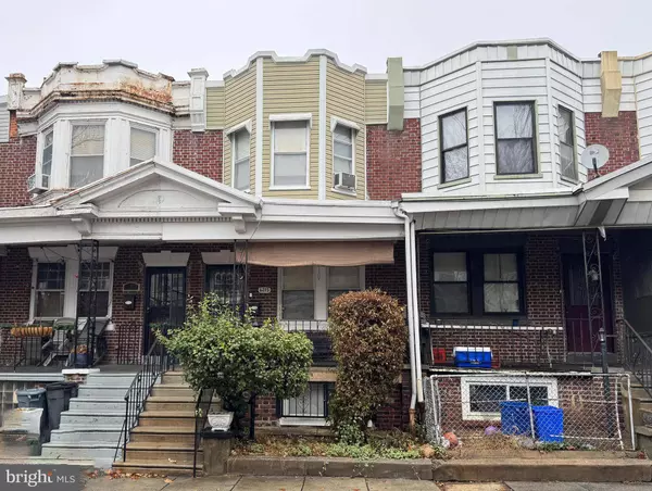 6215 HAZEL AVE, Philadelphia, PA 19143
