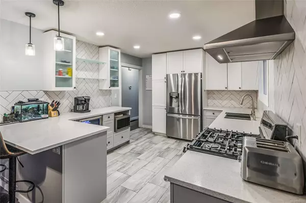 1636 Caspers Way, Nanaimo, BC V9S 1K1