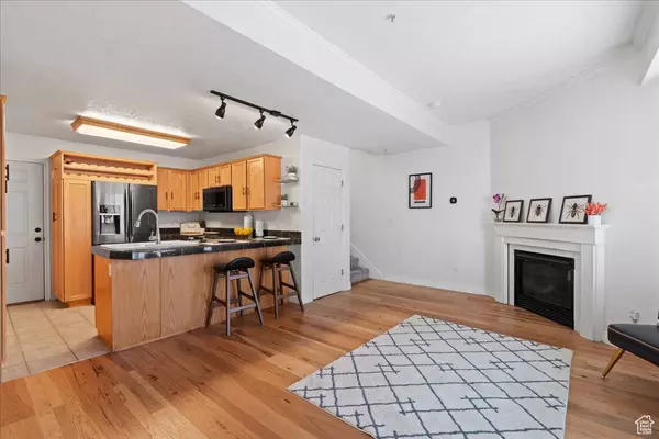 379 E 600 S #9, Salt Lake City, UT 84111