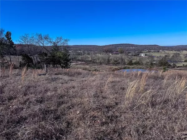 12786 Centerpoint Church Rd, Prairie Grove, AR 72753