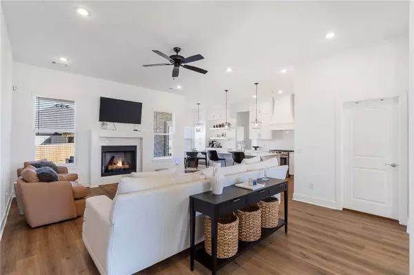 5922 Lavender Ave, Springdale, AR 72762