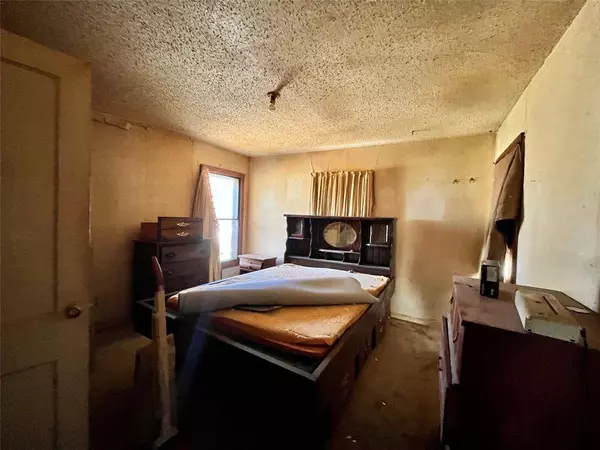 6290 Renwood Drive, Fort Worth, TX 76140