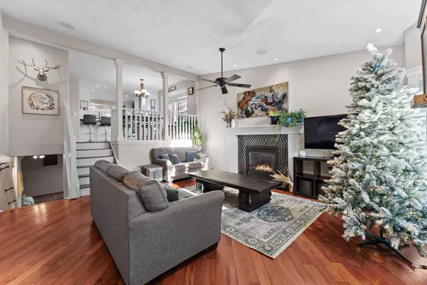 2 Edmund WAY SE, Airdrie, AB T4B 2G2