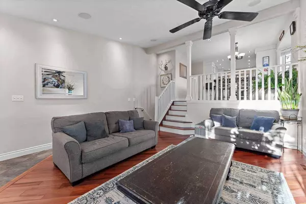 2 Edmund WAY SE, Airdrie, AB T4B 2G2