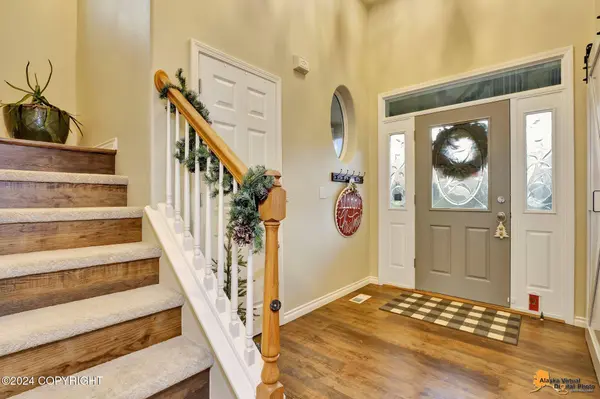 16149 Essex Park DR, Anchorage, AK 99516