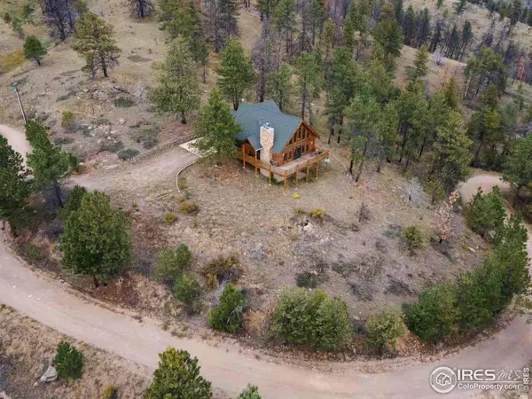 905 Bulwark Ridge Dr, Glen Haven, CO 80532