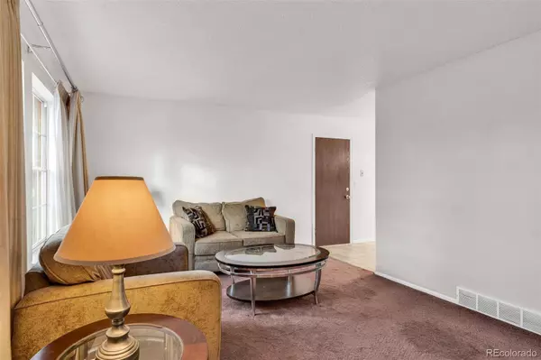 182 Regency BLVD, Pueblo, CO 81005