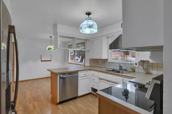 210 W St Thomas More WAY, Spokane, WA 99208